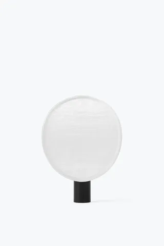 Tense Portable Table Lamp van New Works – productfoto 7 van 10