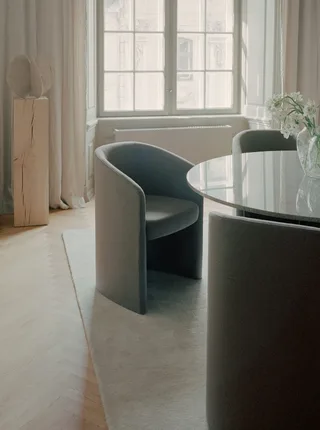 Covent Club Chair de New Works – photo d’ambiance 5 sur 8