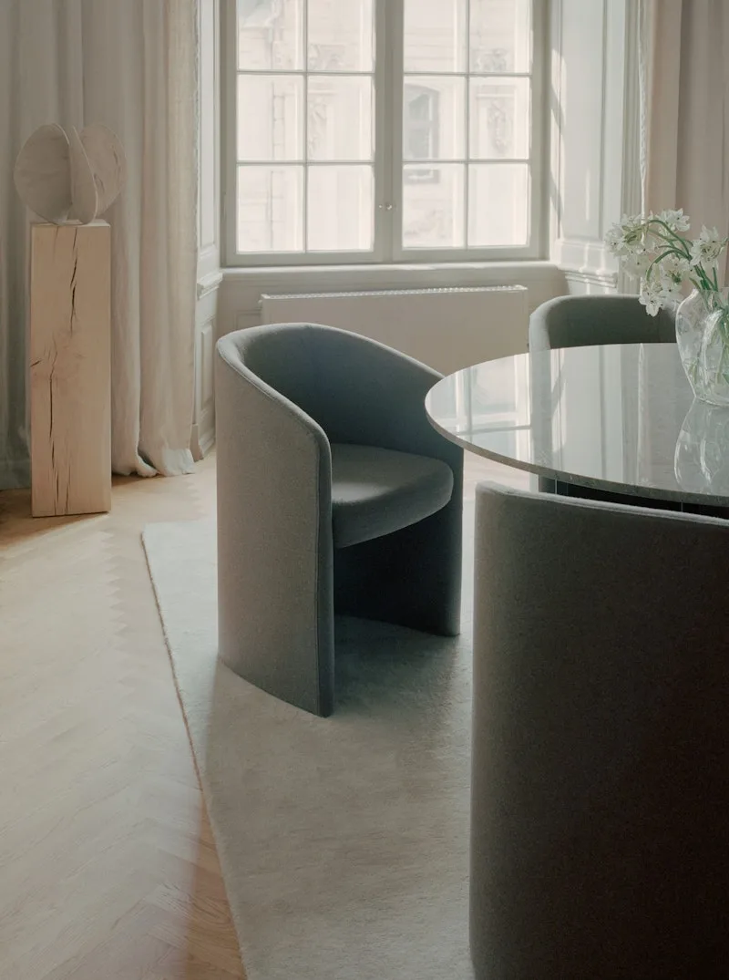 Covent Club Chair de New Works – photo d’ambiance 5 sur 8