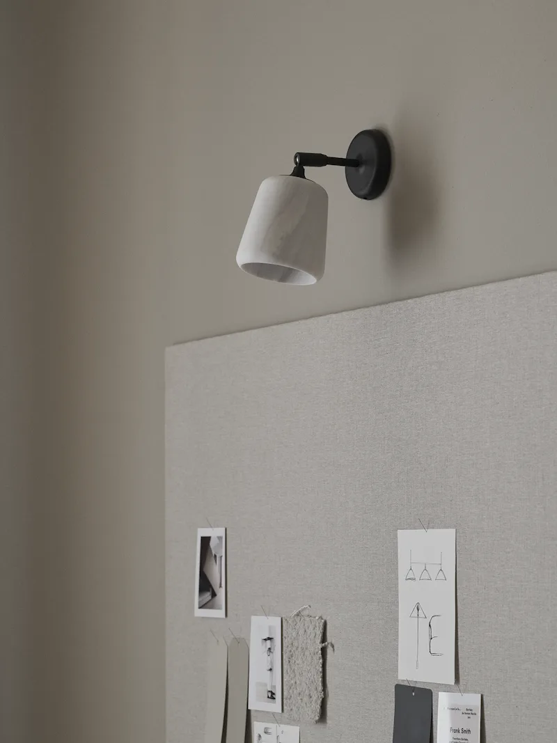 Material Wall Lamp van New Works – sfeerfoto 1 van 2