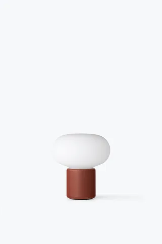 Karl-Johan Portable Table Lamp de New Works – photo du produit 5 sur 5