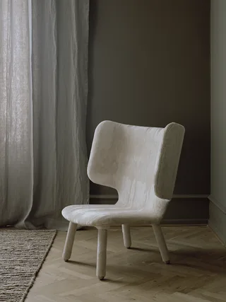 Tembo Lounge Chair by New Works – interior photo 5 of 6