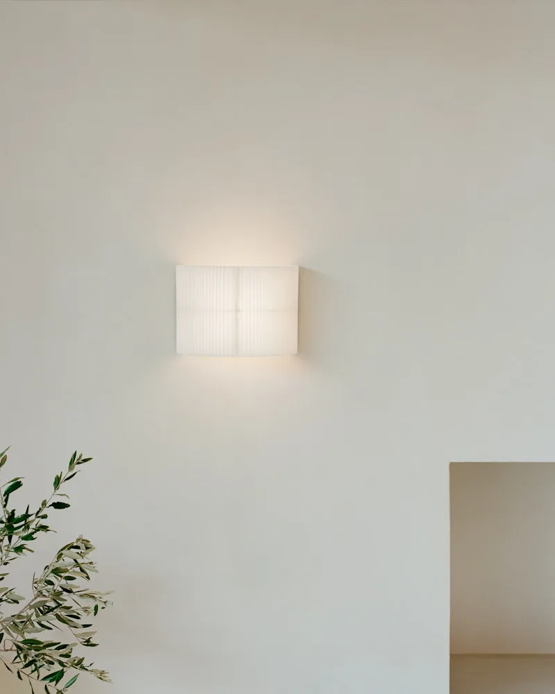 Nebra Wall Lamp van New Works – sfeerfoto 5 van 8