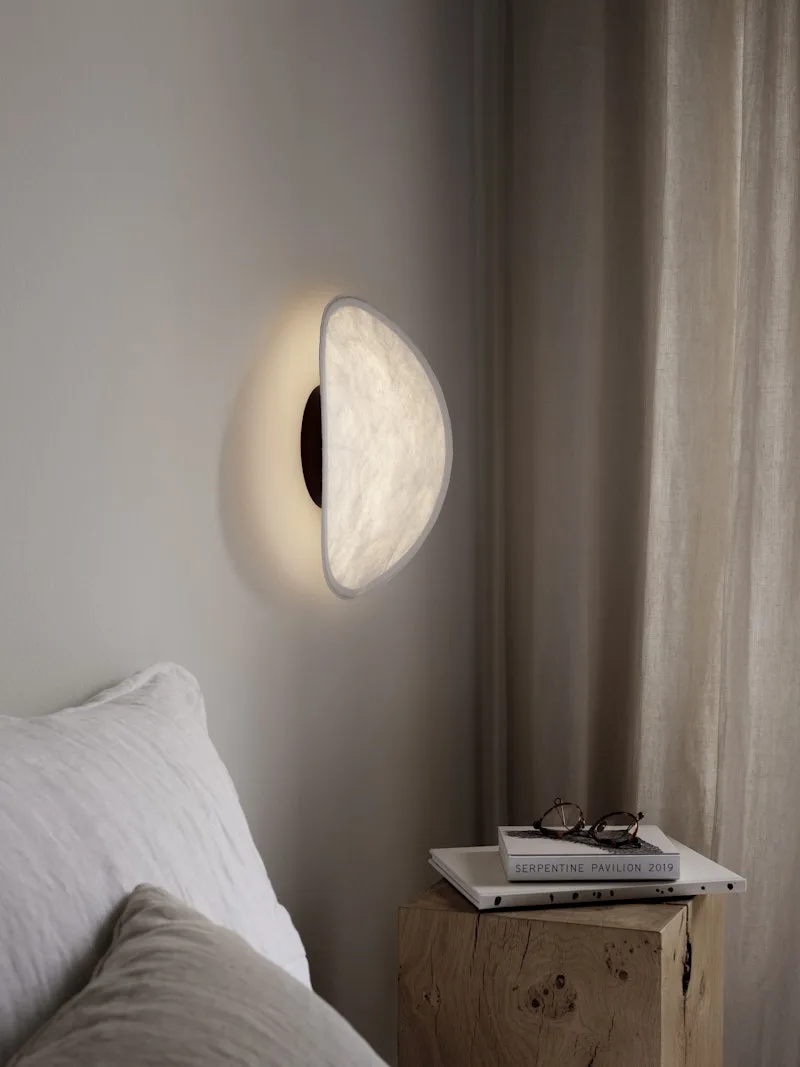 Tense Wall Lamp de New Works – photo d’ambiance 2 sur 4