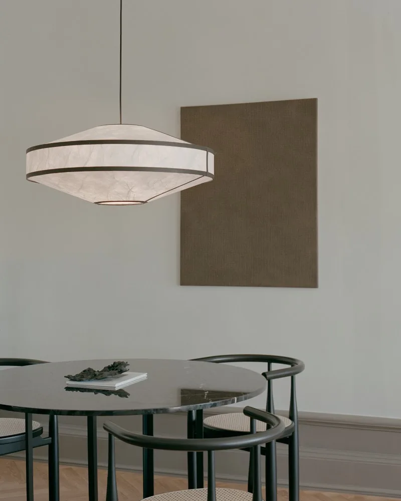 Kite Pendant Lamp Ø75 von New Works – Ambientefoto 3 von 4