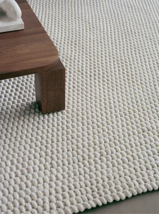 Knot Rug 300x400 van New Works – sfeerfoto 3 van 4