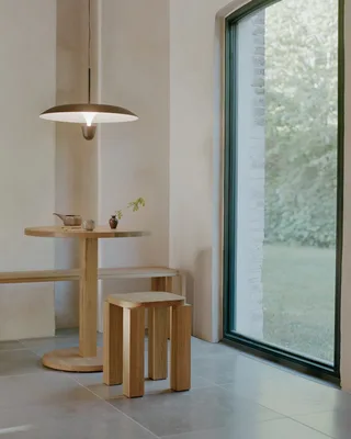 Kantarell Pendant Lamp Ø55 van New Works – sfeerfoto 7 van 9
