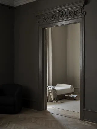 Mass Daybed by New Works – interior photo 4 of 5
