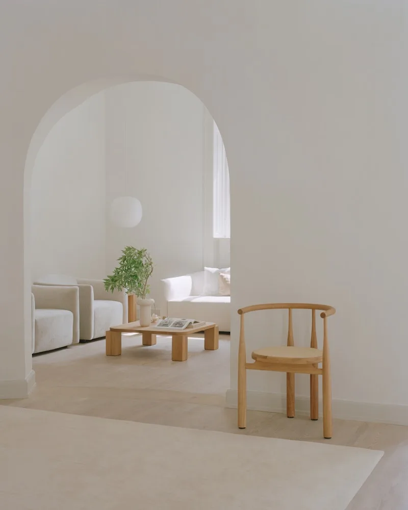 Bukowski Chair van New Works – productfoto 1 van 11