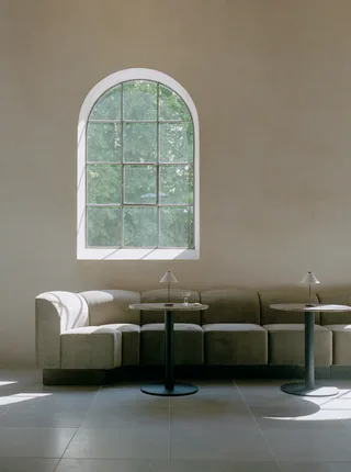 Florence Column Table Ø70 by New Works – interior photo 5 of 11
