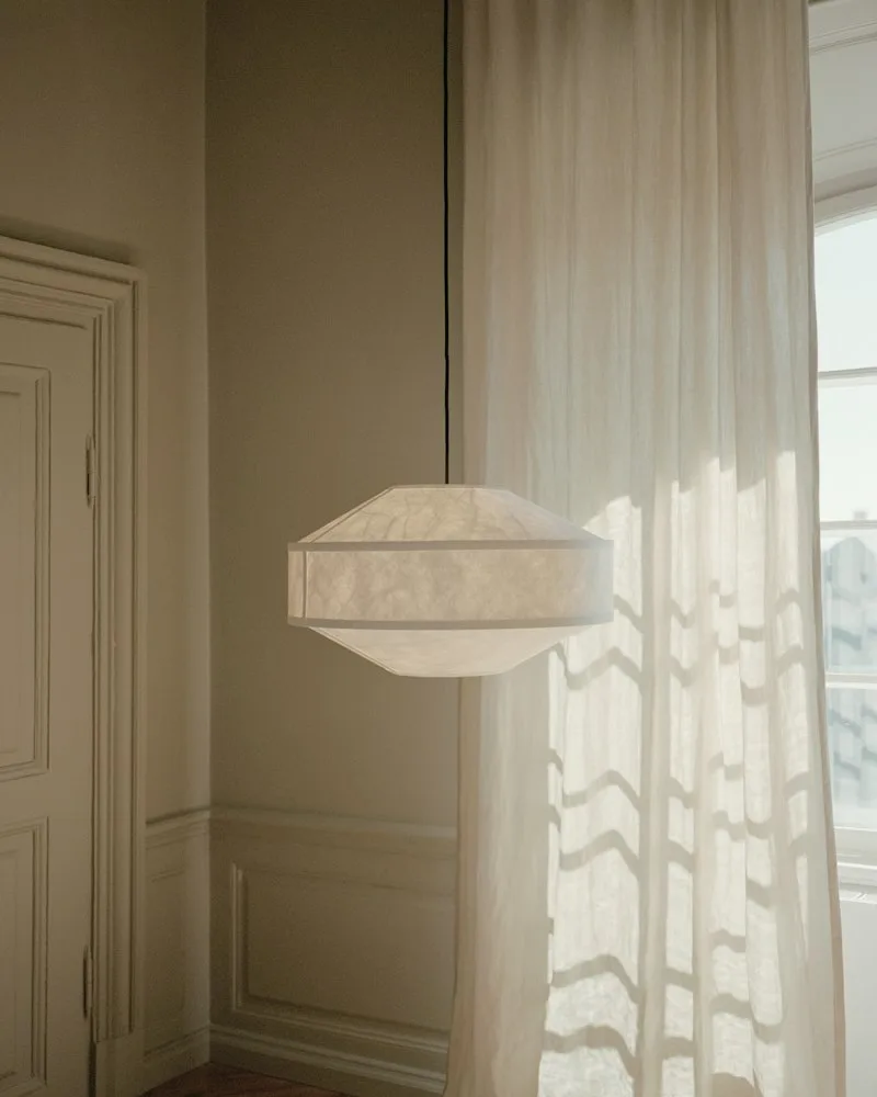 Kite Pendant Lamp Ø55 von New Works – Ambientefoto 2 von 6