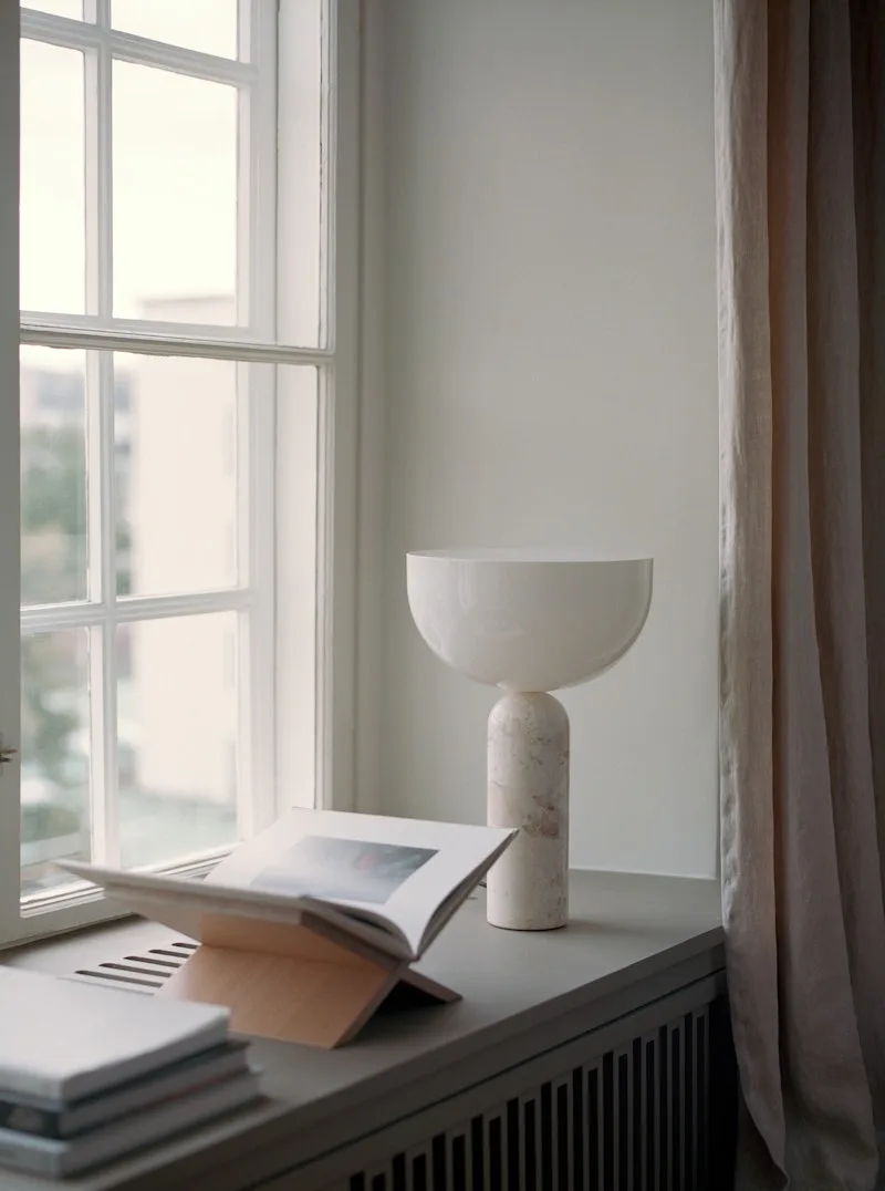 Kizu Table Lamp Large van New Works – sfeerfoto 3 van 7