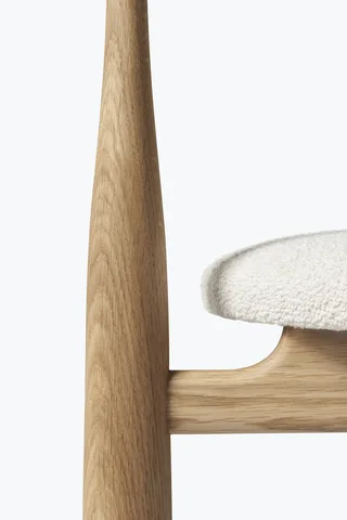 Bukowski Chair van New Works – productfoto 5 van 10