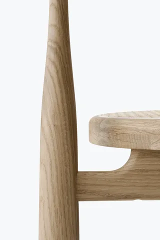 Bukowski Chair van New Works – productfoto 8 van 11