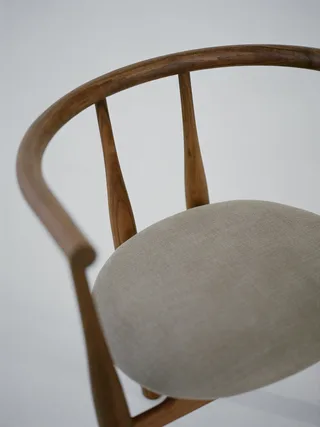 Bukowski Chair de New Works – photo d’ambiance 6 sur 9