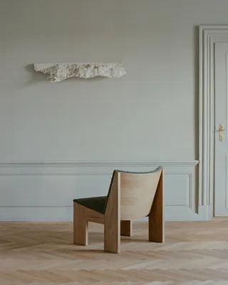 Tenon Lounge Chair by New Works – interior photo 6 of 7