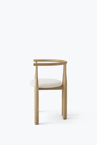 Bukowski Chair van New Works – productfoto 2 van 10