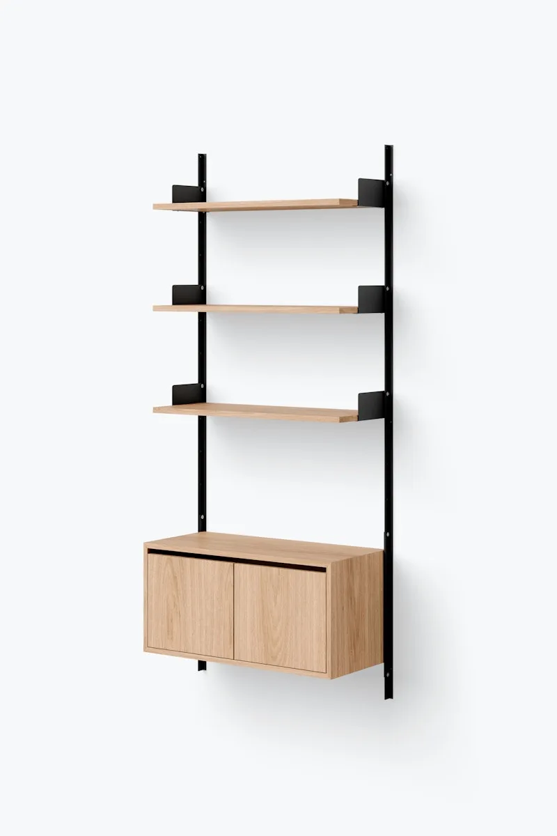 New Works Wall Shelf 1900 Cabinet Low w. Doors van New Works – productfoto