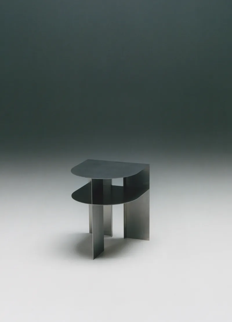 Rand Side Table van New Works – sfeerfoto 5 van 7