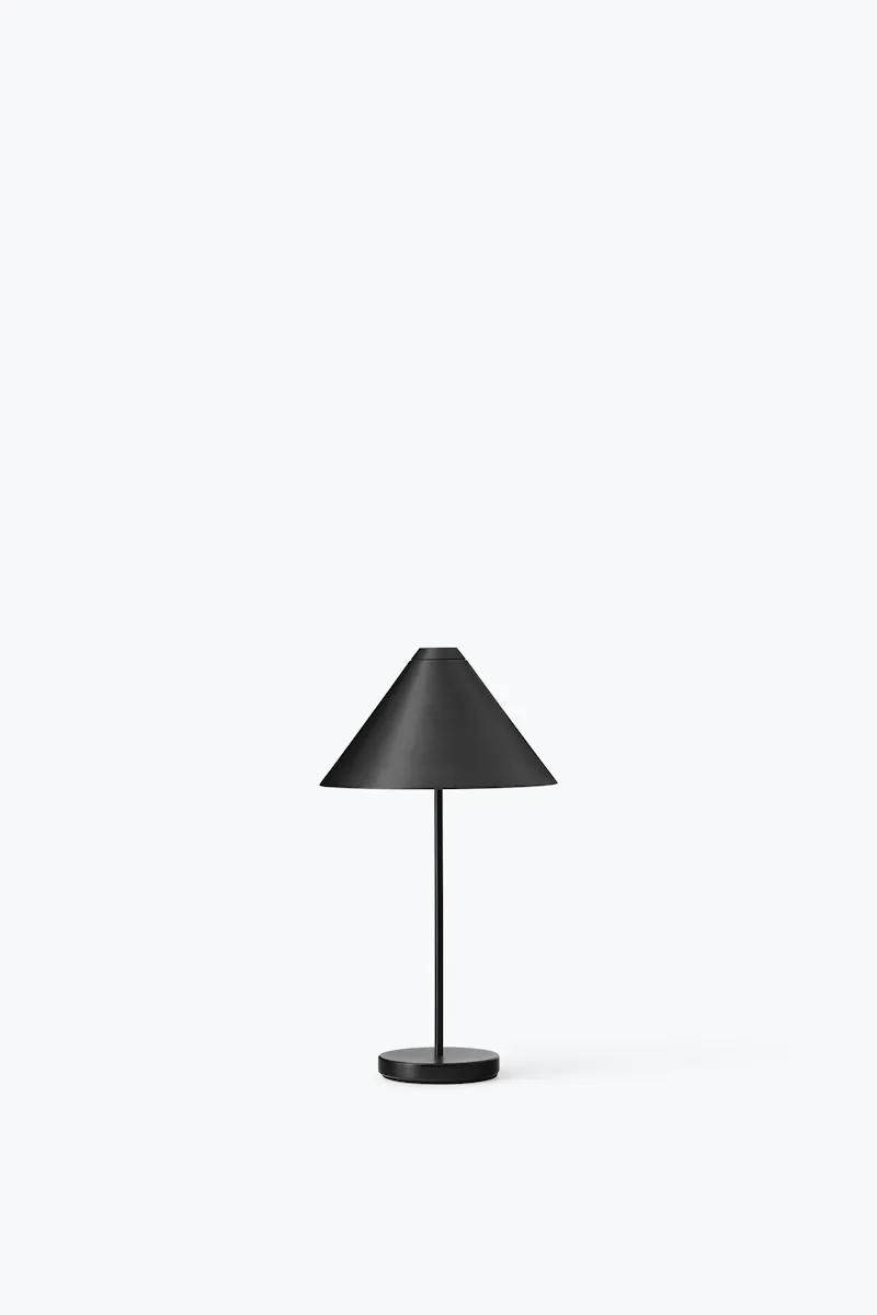 Brolly Portable Table Lamp de New Works – photo du produit 8 sur 8