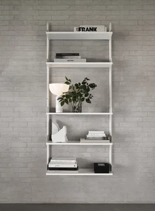 New Works Wall Shelf, 1900 de New Works – photo d’ambiance 4 sur 5