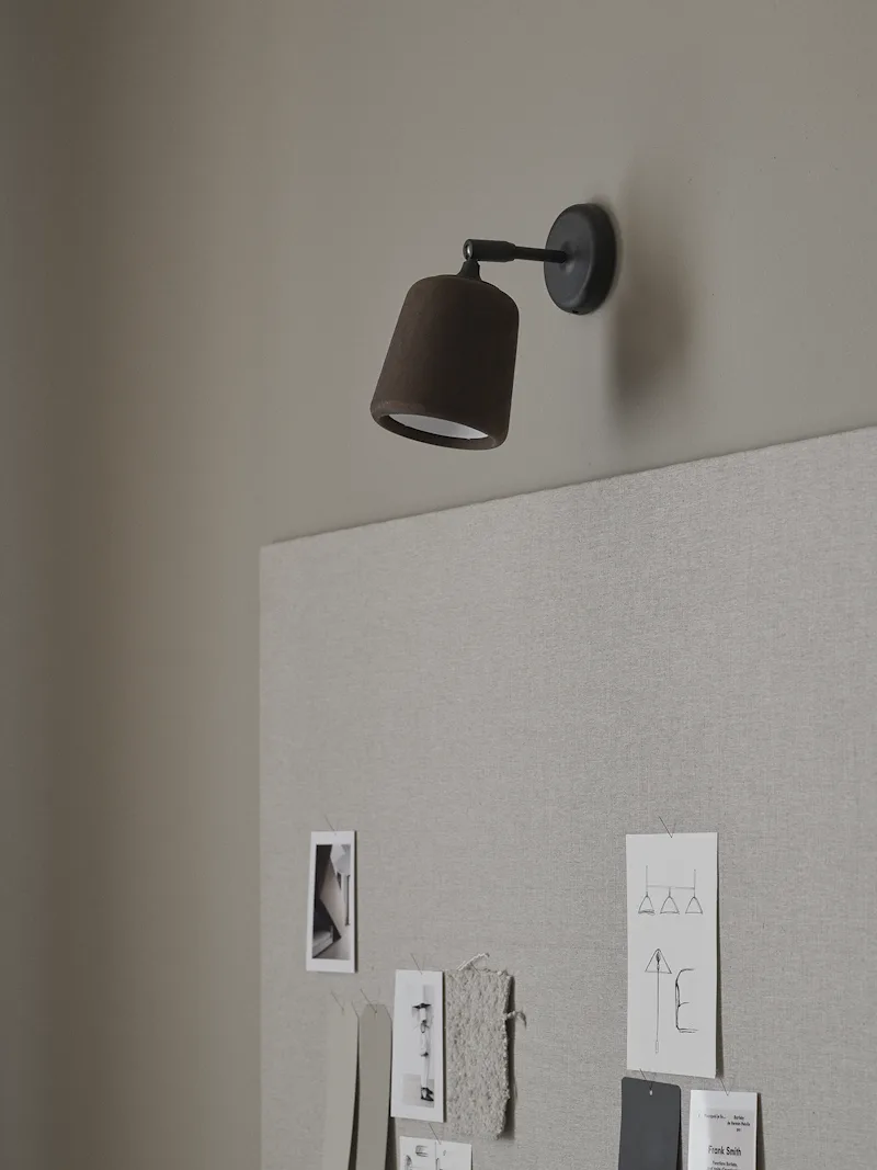 Material Wall Lamp van New Works – sfeerfoto 1 van 2