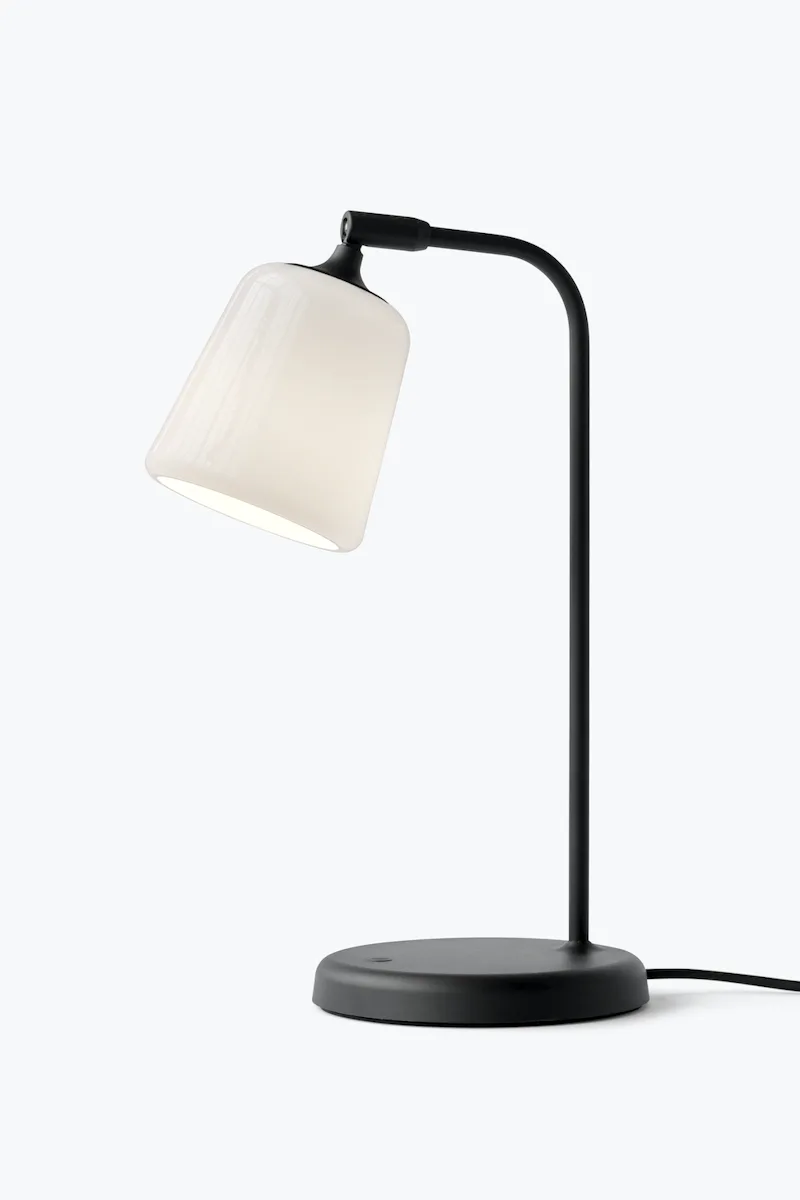 Material Table Lamp van New Works – productfoto 1 van 2