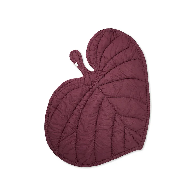 Leaf Blanket van Nofred – productfoto
