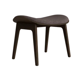 Elephant Ottoman de NORR11 en Dark Smoked Oak, Front – Barnum 011 – photo du produit 2 sur 2