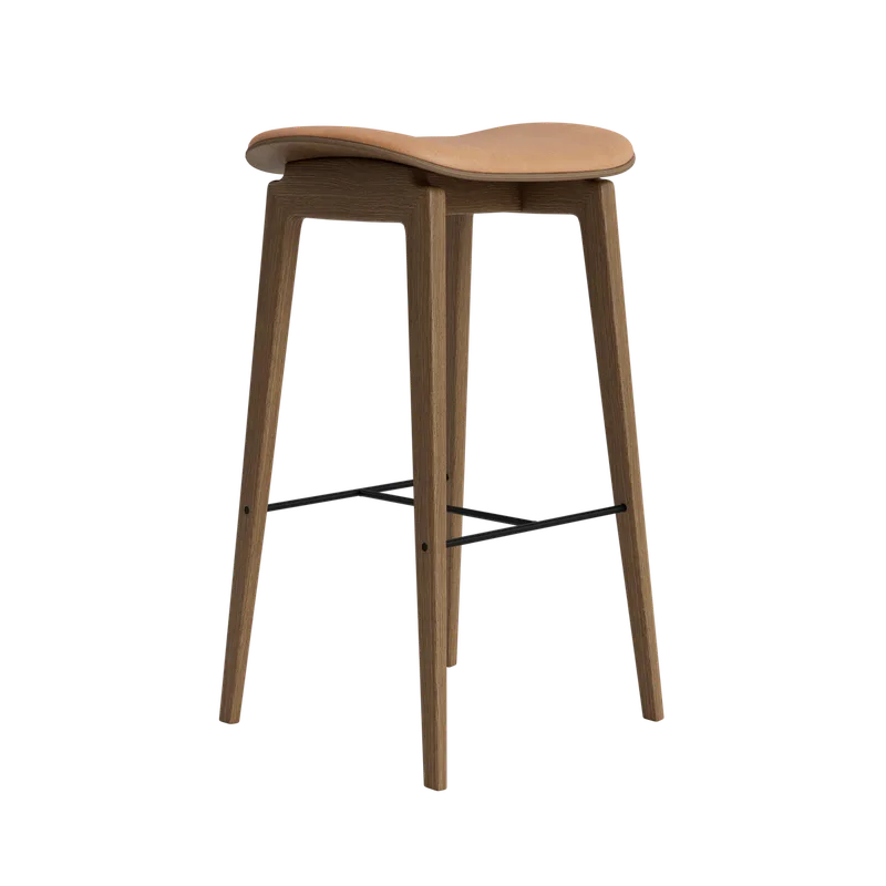 NY11 Counter & Bar w/o Backrest van NORR11 in Light Smoked Oak, Dunes Camel 21004, H65 – productfoto 2 van 2