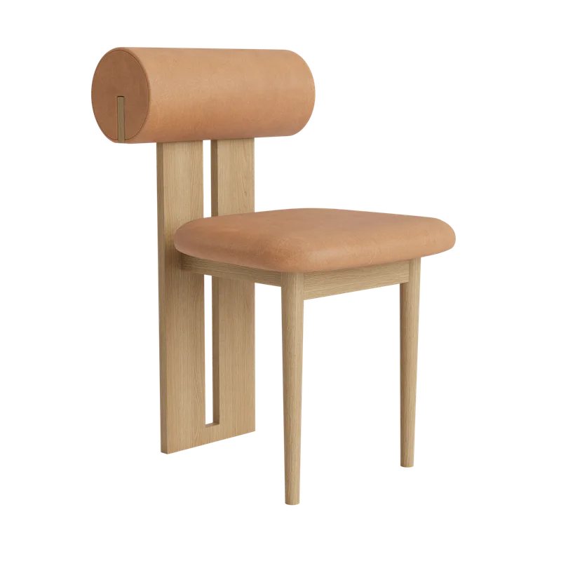 Hippo Chair | Wood van NORR11 in Natural Oak, Dunes Camel 21004 – productfoto 2 van 2