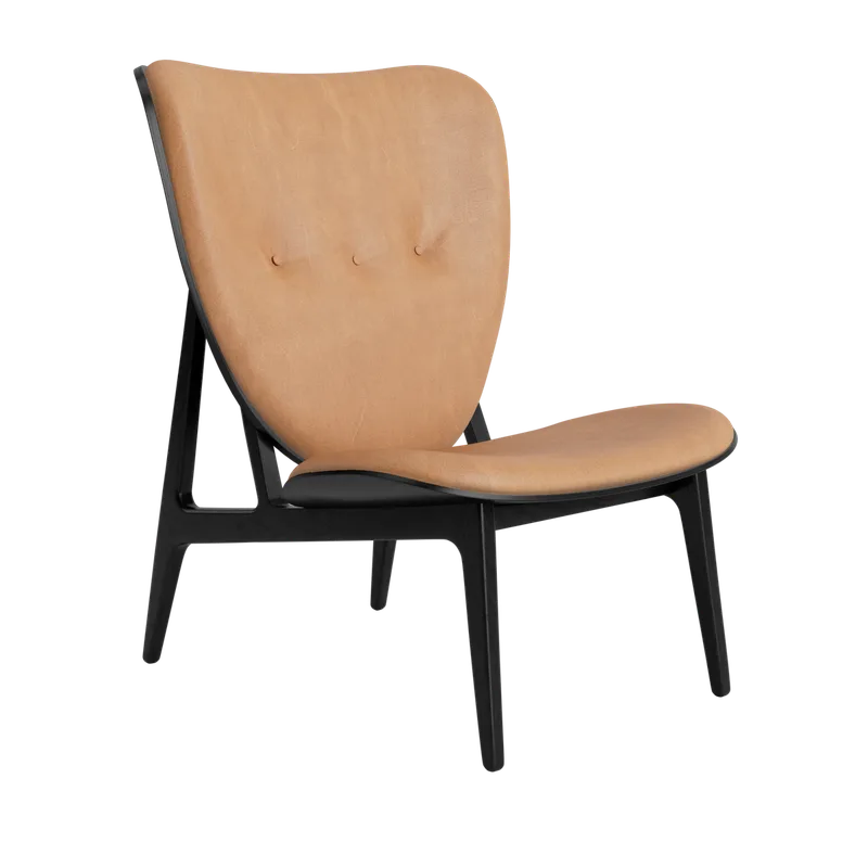 Elephant Lounge Chair van NORR11 in Black Oak, Front – Dunes Camel 21004 – productfoto 2 van 2