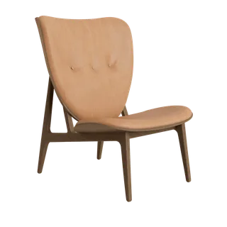 Elephant Lounge Chair van NORR11 in Light Smoked Oak, Front – Dunes Camel 21004 – productfoto 2 van 2