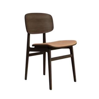NY11 Chair von NORR11 in Dark Smoked Oak, Seat – Dunes Camel 21004 – Produktfoto 2 von 2