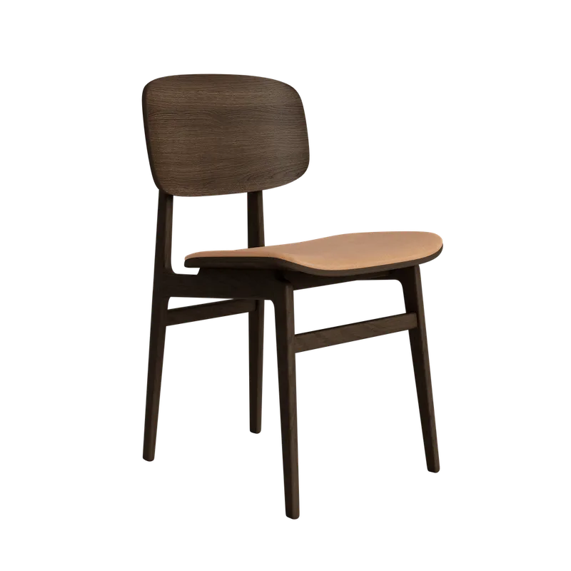 NY11 Chair von NORR11 in Dark Smoked Oak, Seat – Dunes Camel 21004 – Produktfoto 2 von 2