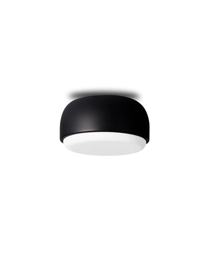Over Me tak-/vegglampe by Northern in Ø 20 cm, Svart – product photo