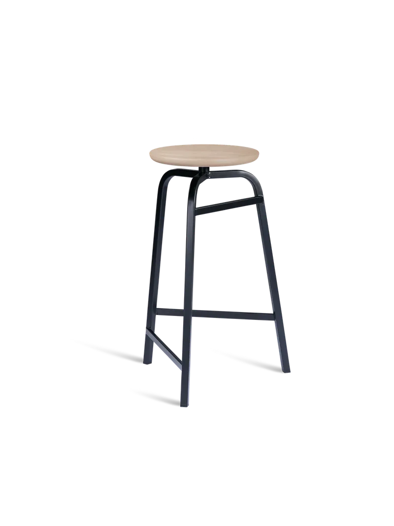 Treble barkrakksete von Northern in Light oiled oak, Wood seat – Produktfoto