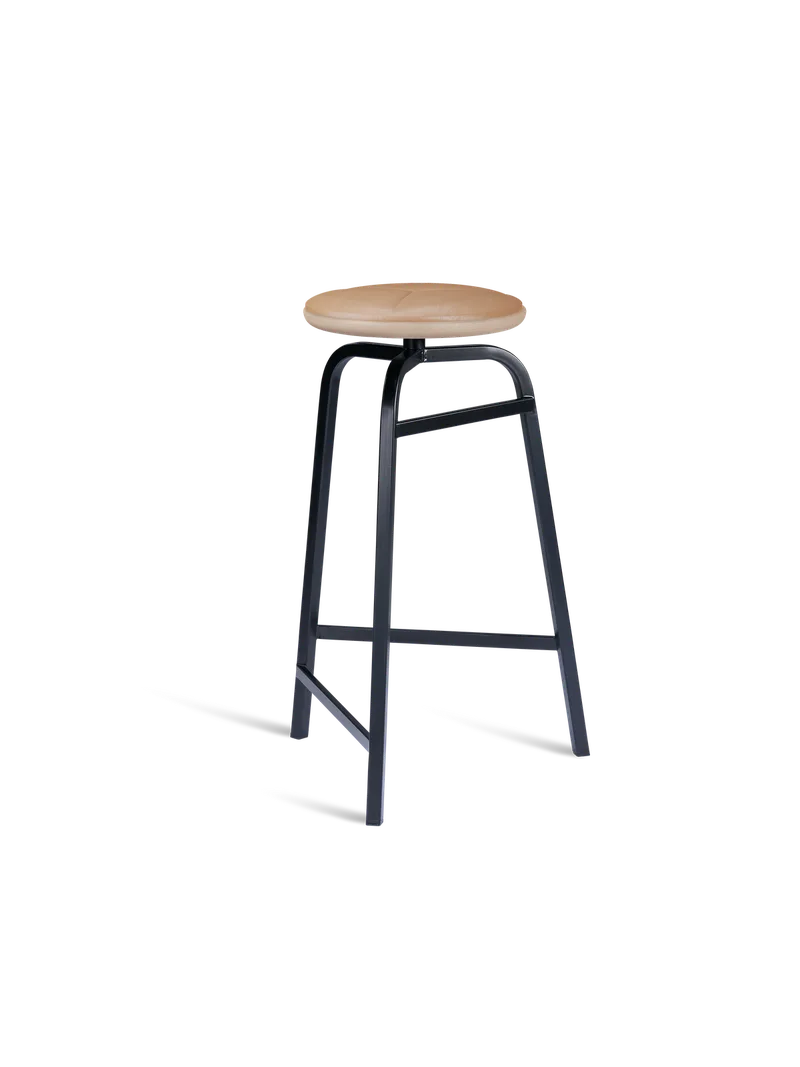 Treble barkrakksete von Northern in Light oiled oak, Leather seat – Produktfoto