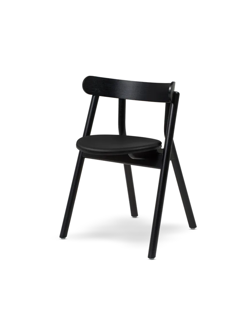 Oaki spisestol by Northern in Svartmalt eik, Setepolstring – product photo