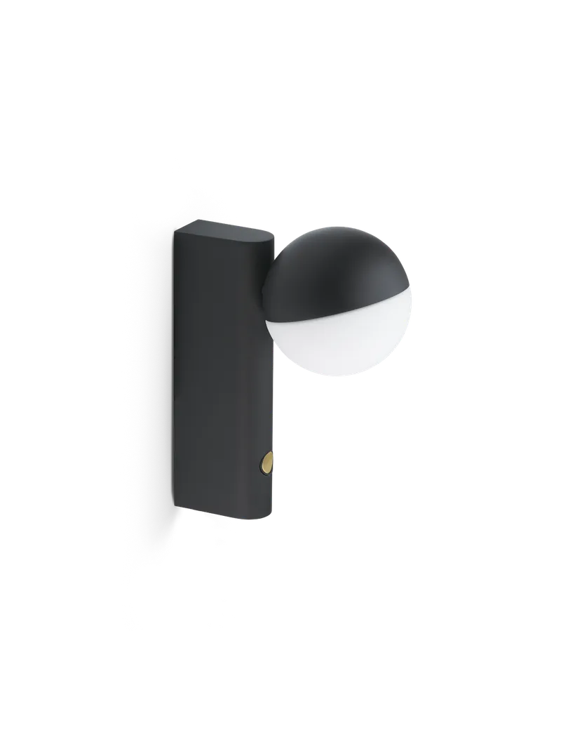 Balancer mini vegg-/bordlampe de Northern en Black – photo du produit