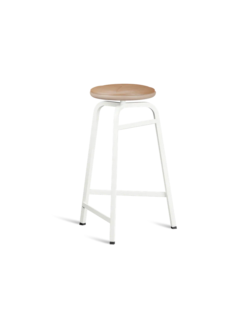 Treble barkrakk (utgått versjon) by Northern in White, Light brown leather seat – product photo