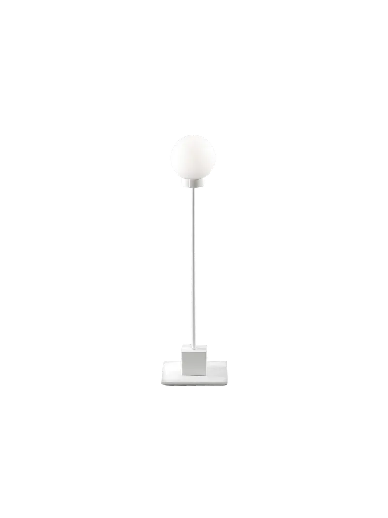 Snowball bordlampe van Northern in White – productfoto