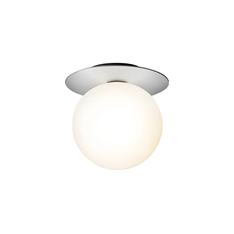 Liila 1 Large Væglampe by Nuura in Light silver / opal – product photo