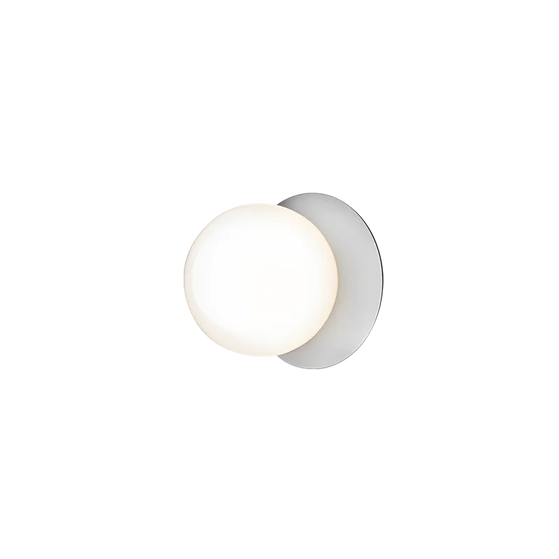 Liila 1 Medium Væglampe de Nuura en Light silver / opal – photo du produit