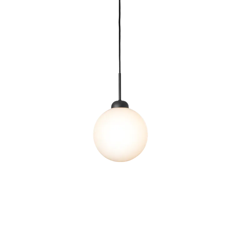 Apiales 1 Large Pendel von Nuura in Satin black / opal – Produktfoto