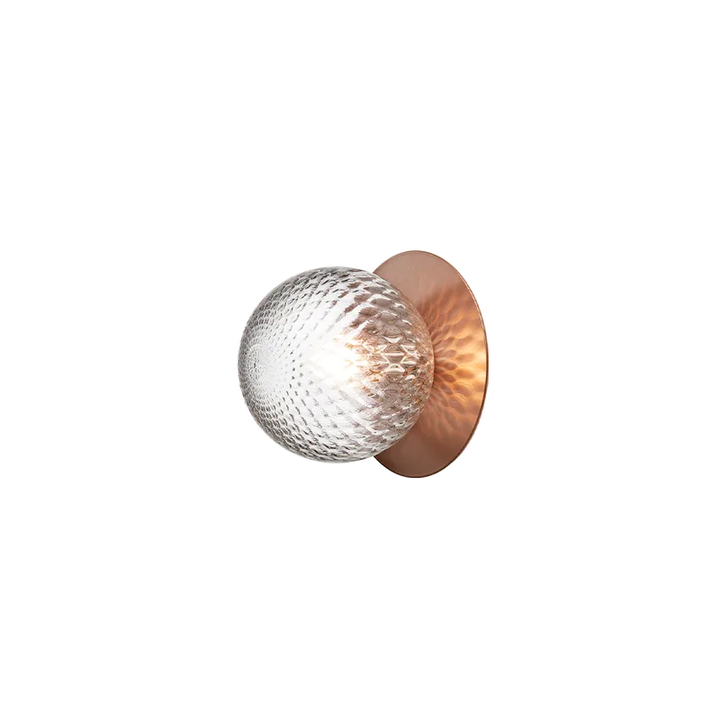 Liila 1 Medium Væglampe by Nuura in Dark bronze / optic clear – product photo
