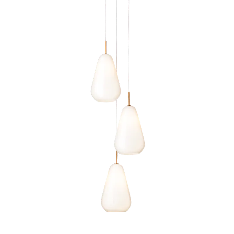 Anoli 3 Lysekrone by Nuura in Nordic gold / opal – product photo
