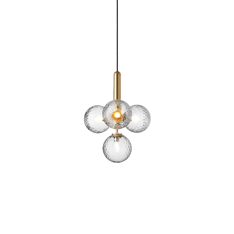 Miira 4 Lysekrone by Nuura in Brass / optic clear – product photo