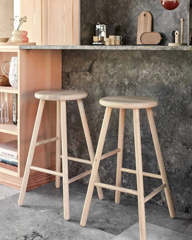 Moto Stool - High van OYOY Living Design – sfeerfoto