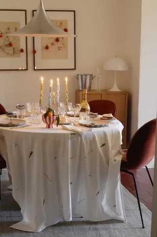 New Year Tablecloth - 250x140 cm van OYOY Living Design – sfeerfoto 2 van 2